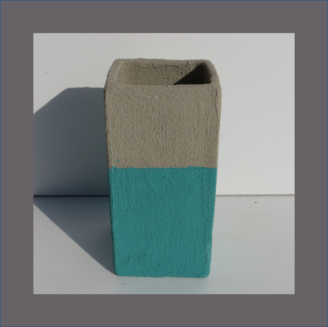 concrete-square-vase