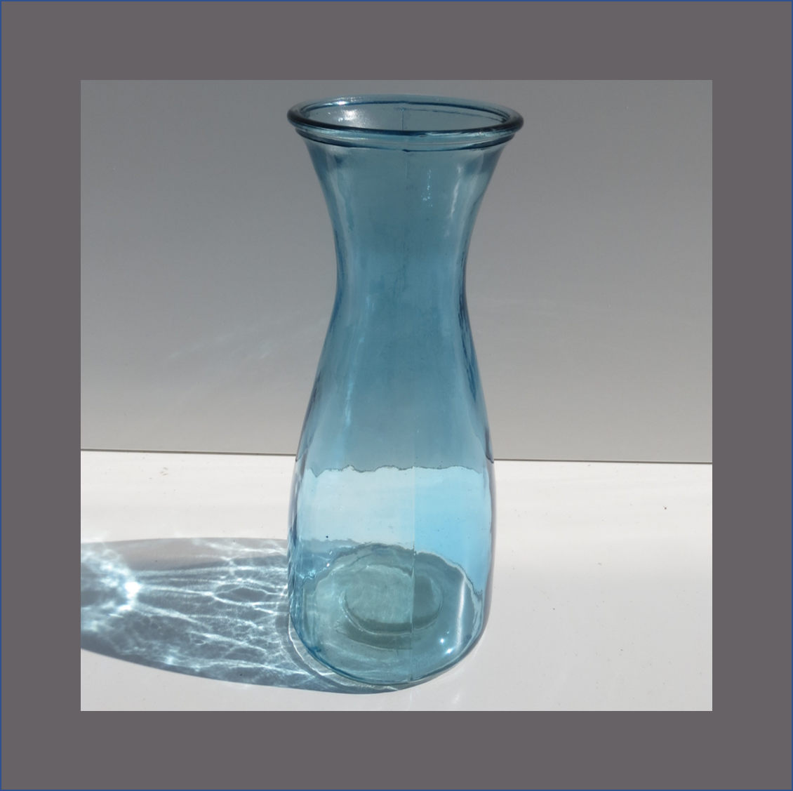 blue-hour-glass-vase